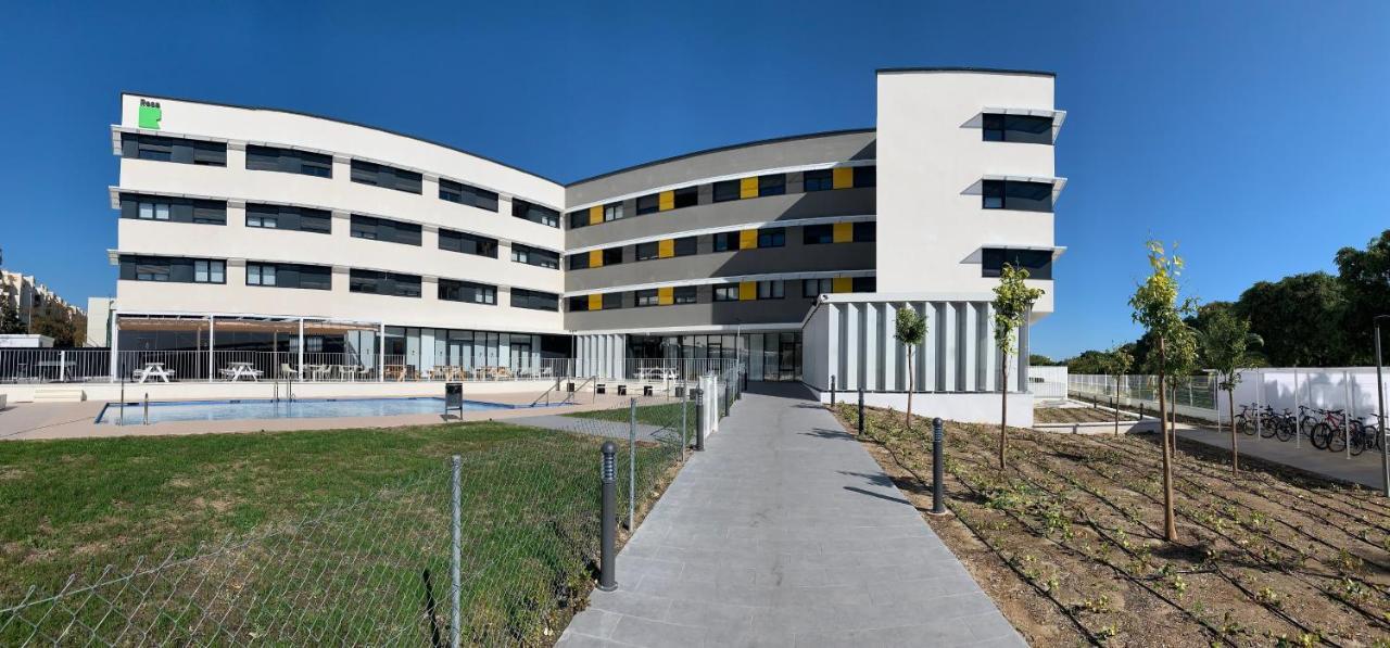 Residencia Universitaria Resa Campus * Málaga